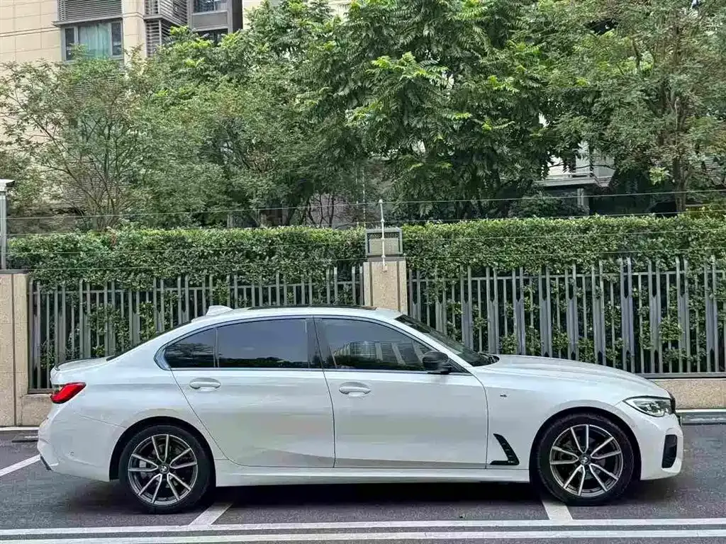 BMW 3 Series — фото 8