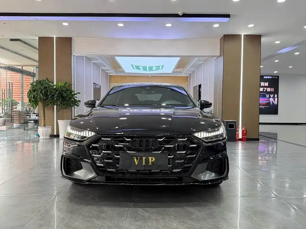 Audi A7L — фото 5