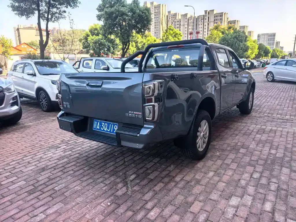 Isuzu Lingtuo — фото 5