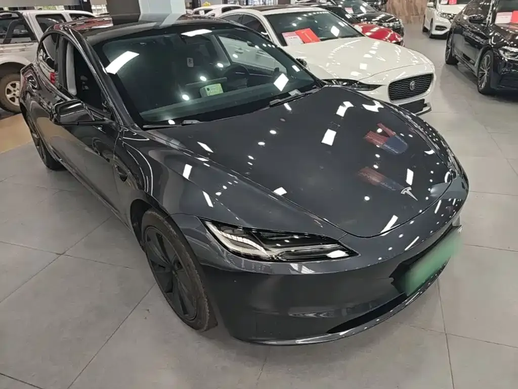 Tesla Model 3 — фото 6
