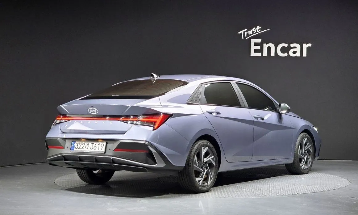 Hyundai AVANTE — фото 3