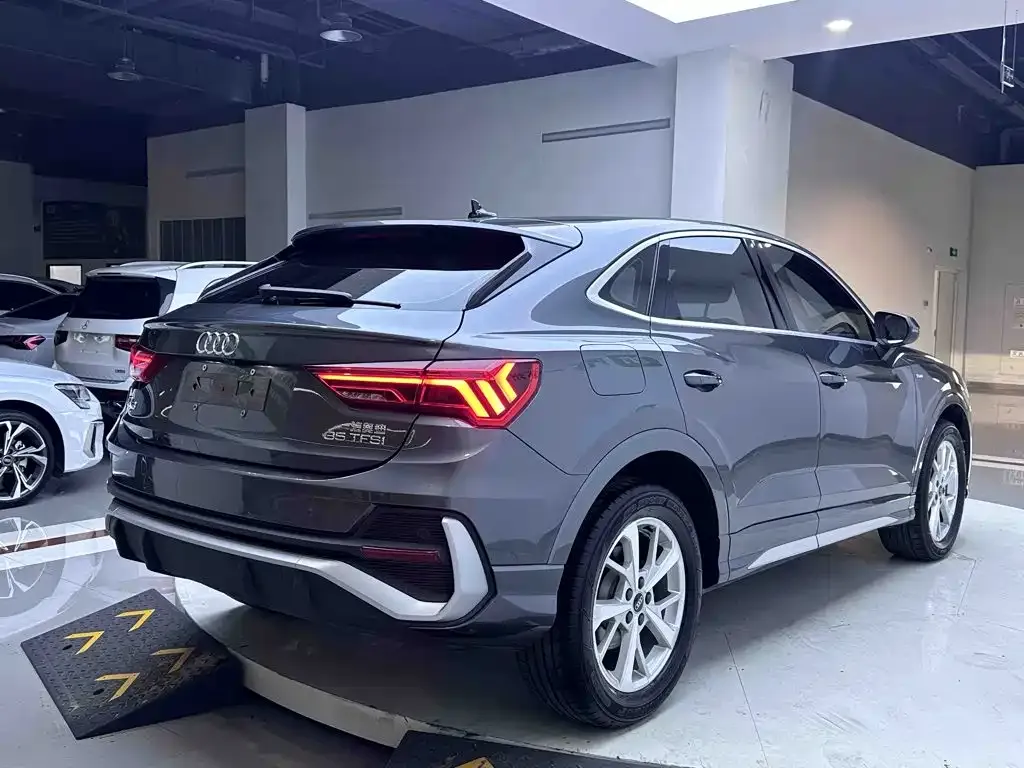 Audi Q3 Sportback — фото 7