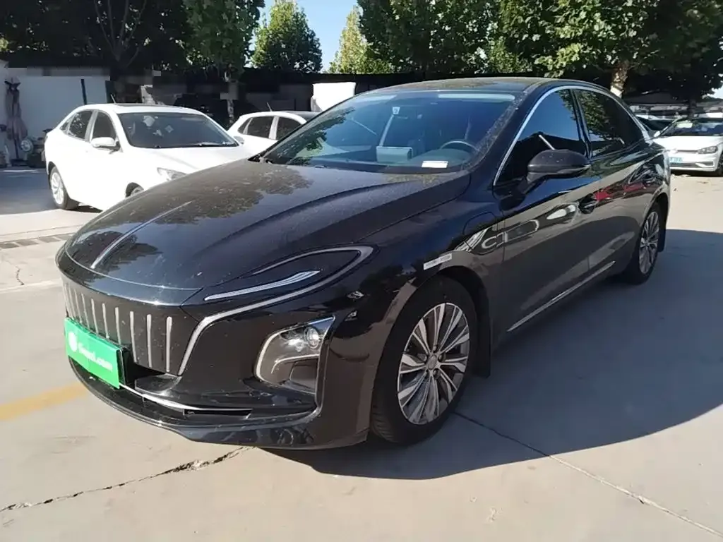 Hongqi E-QM5 — фото 3