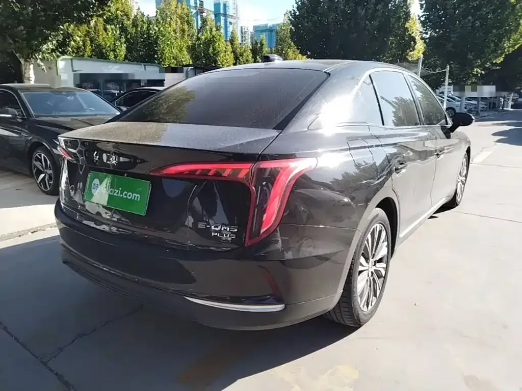 Hongqi E-QM5 — фото 2