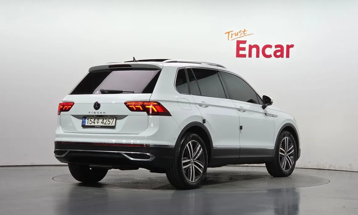 Volkswagen Tiguan — фото 6