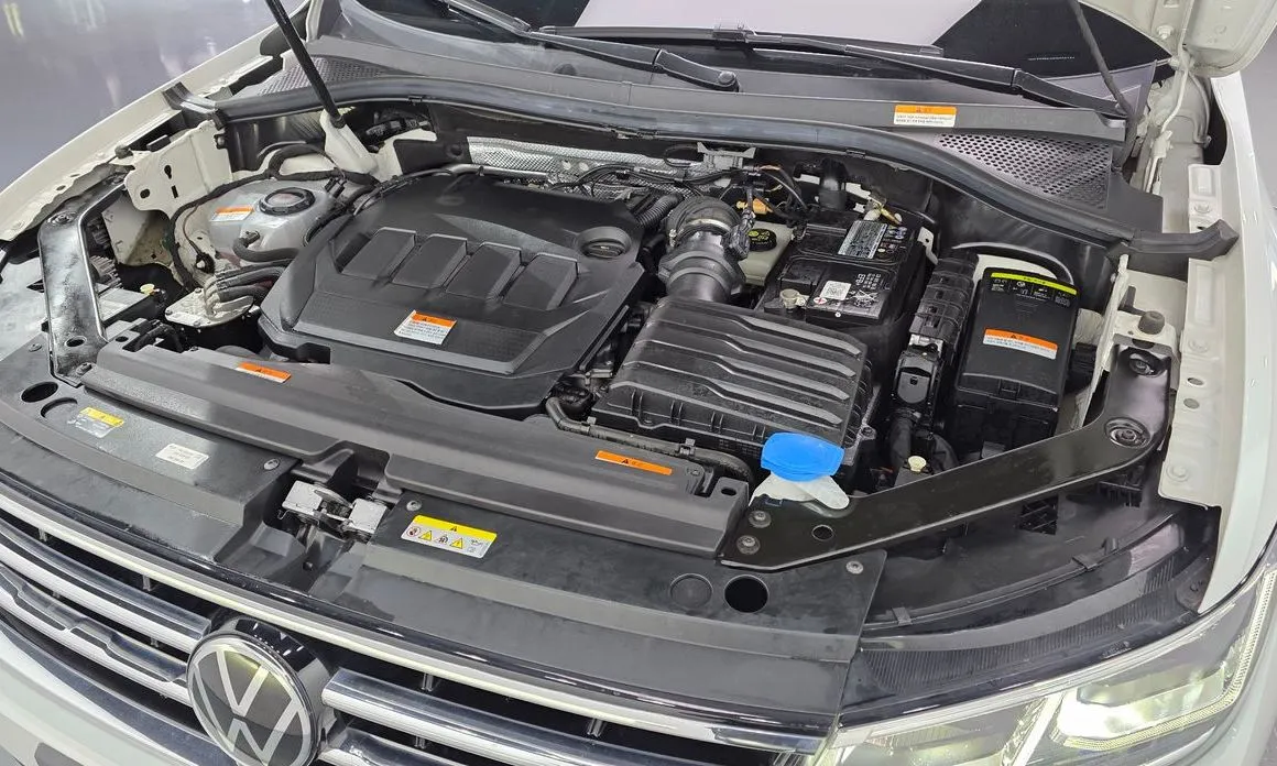 Volkswagen Tiguan — фото 9