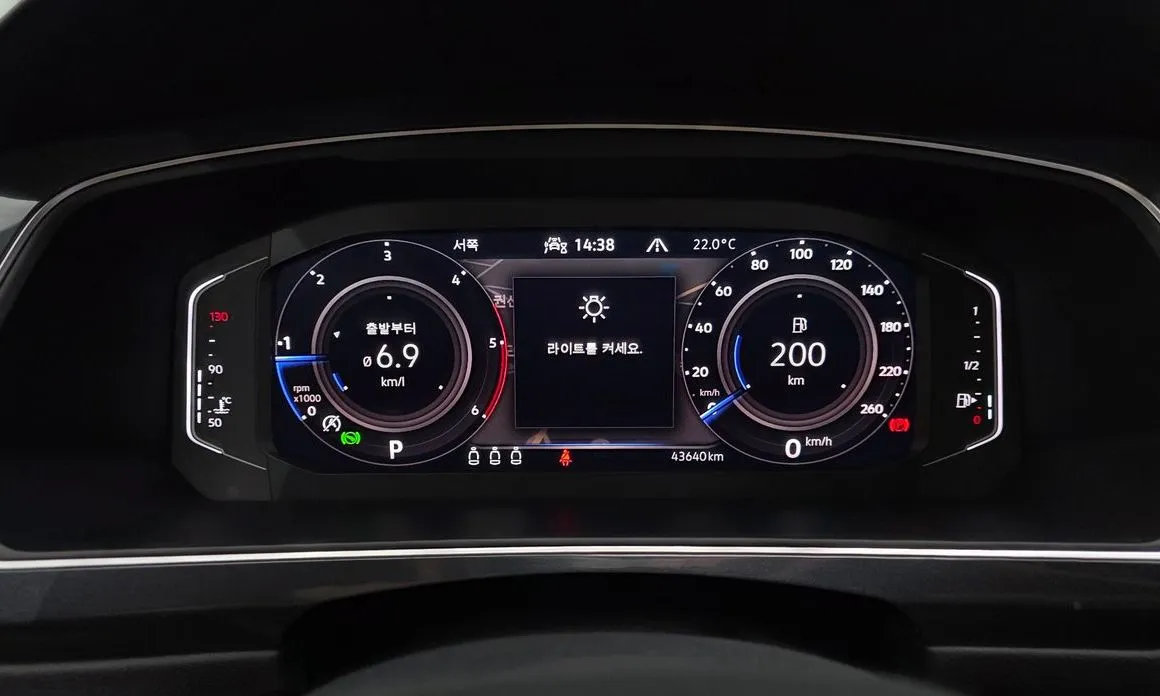 Volkswagen Tiguan — фото 7