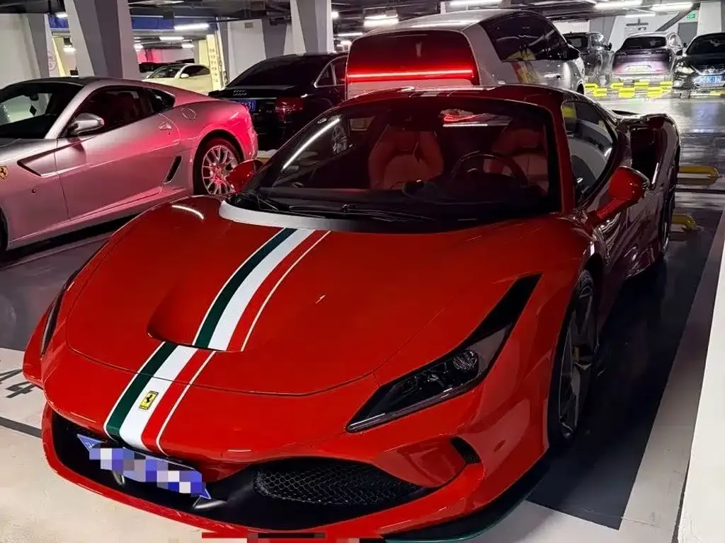 Ferrari F8 — фото 1