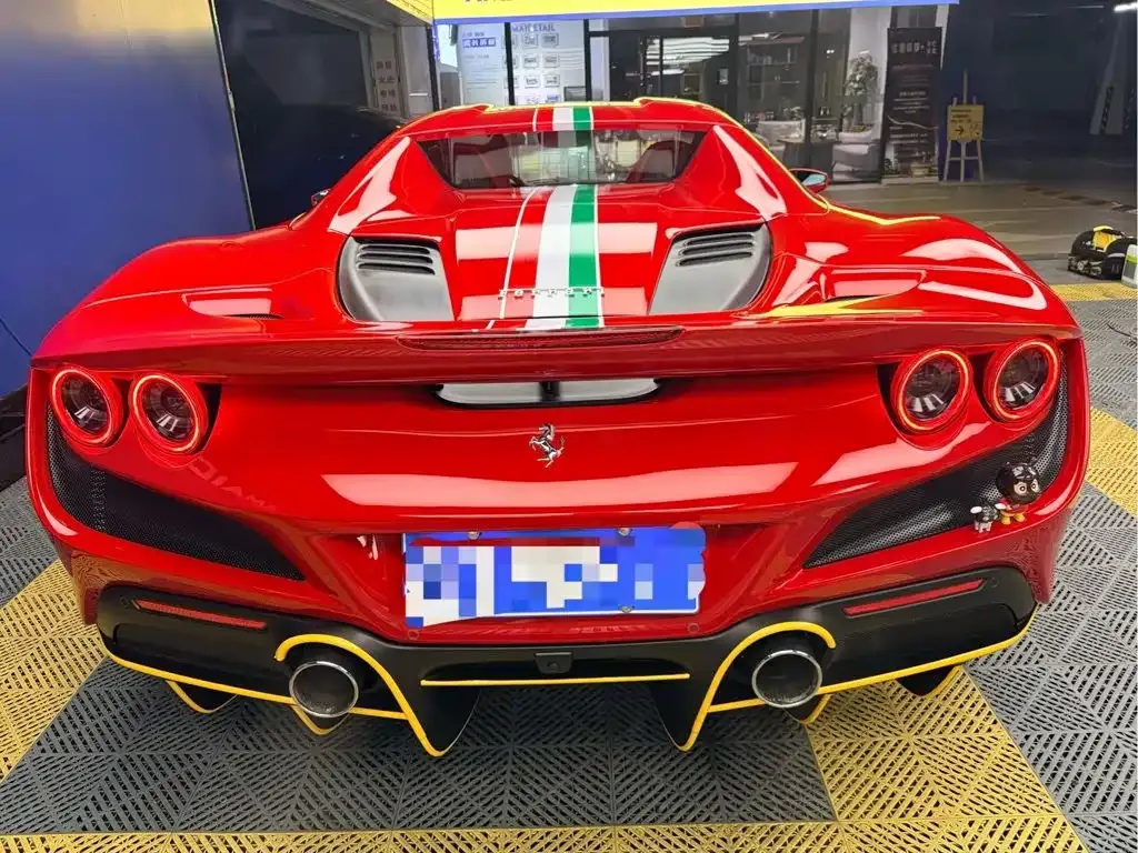 Ferrari F8 — фото 4