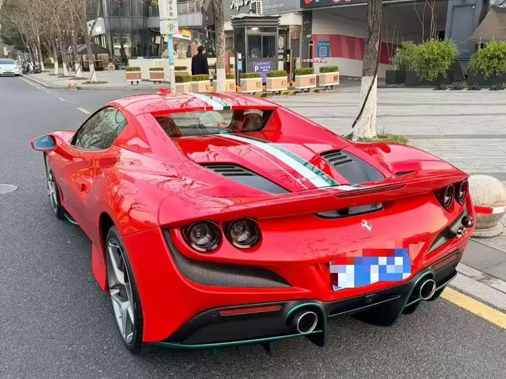 Ferrari F8 — фото 3