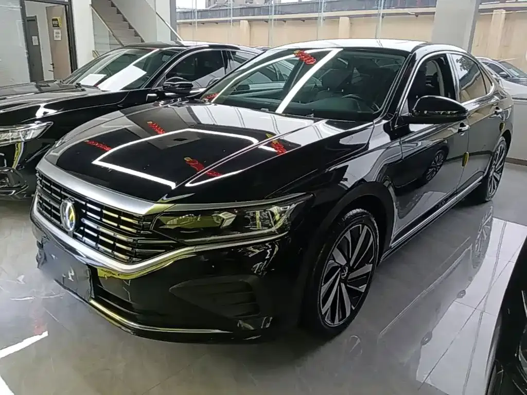 Volkswagen Passat — фото 7