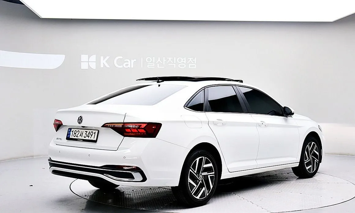 Volkswagen Jetta — фото 6