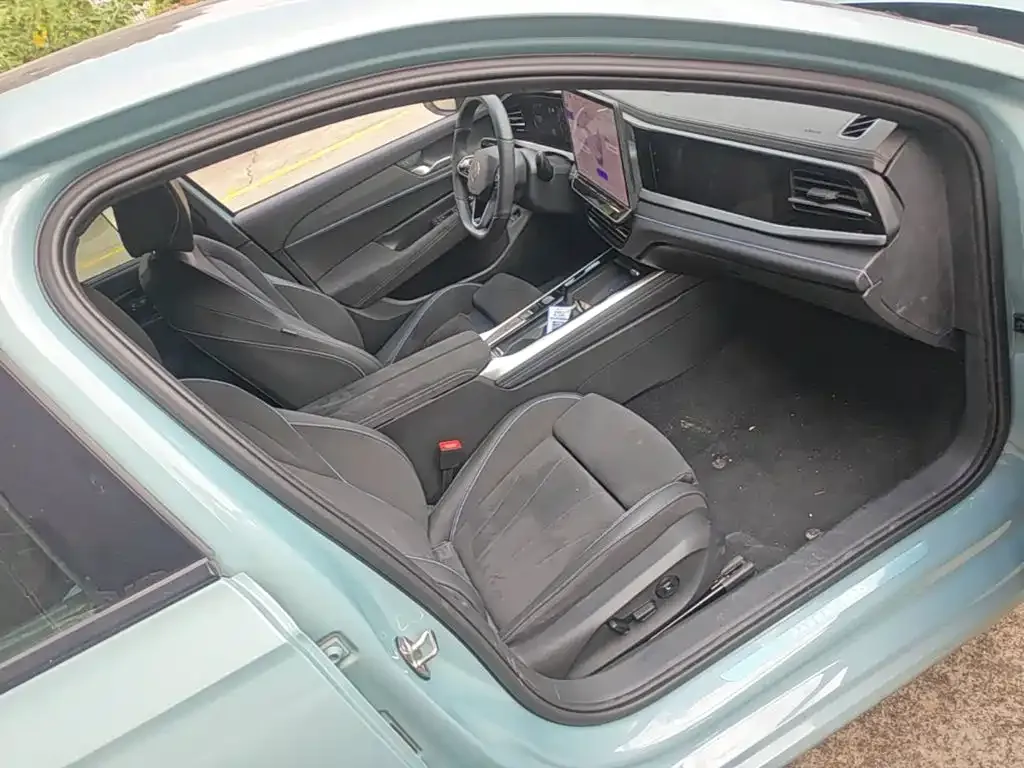 Volkswagen Passat — фото 5