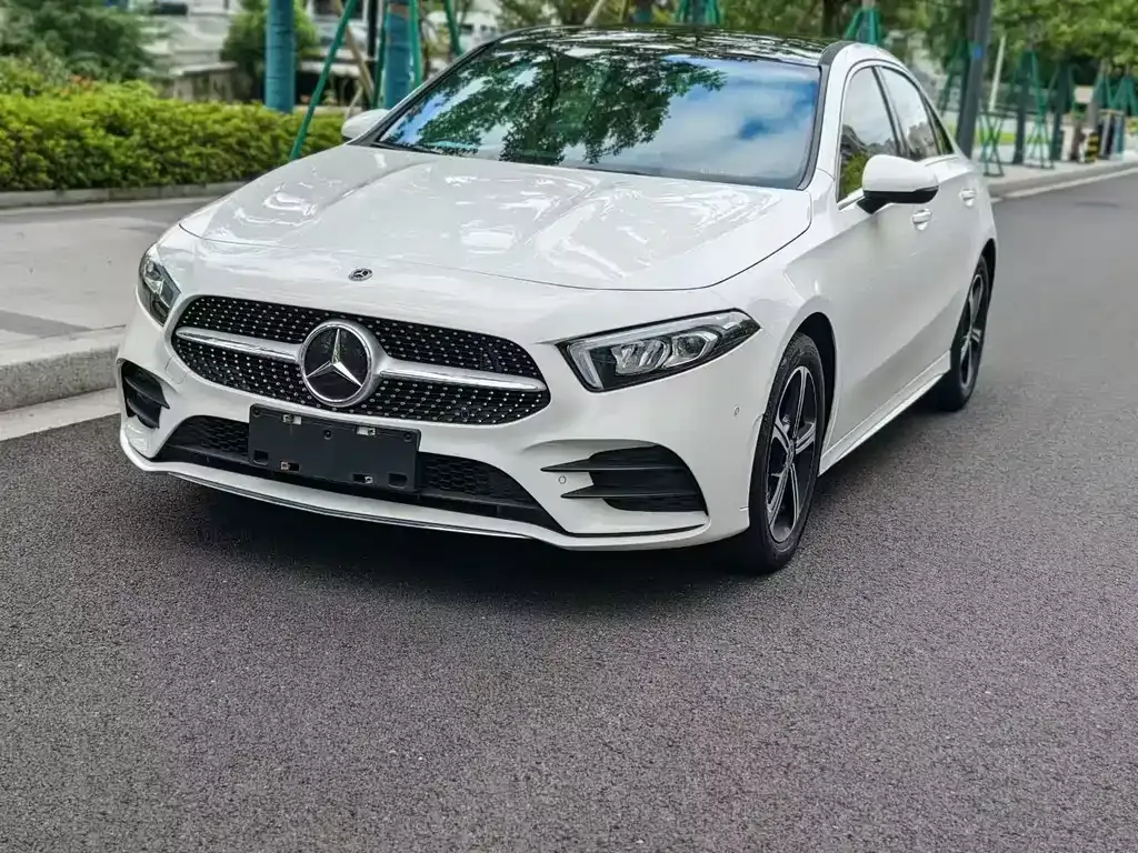 Mercedes-Benz A-Class — фото 1