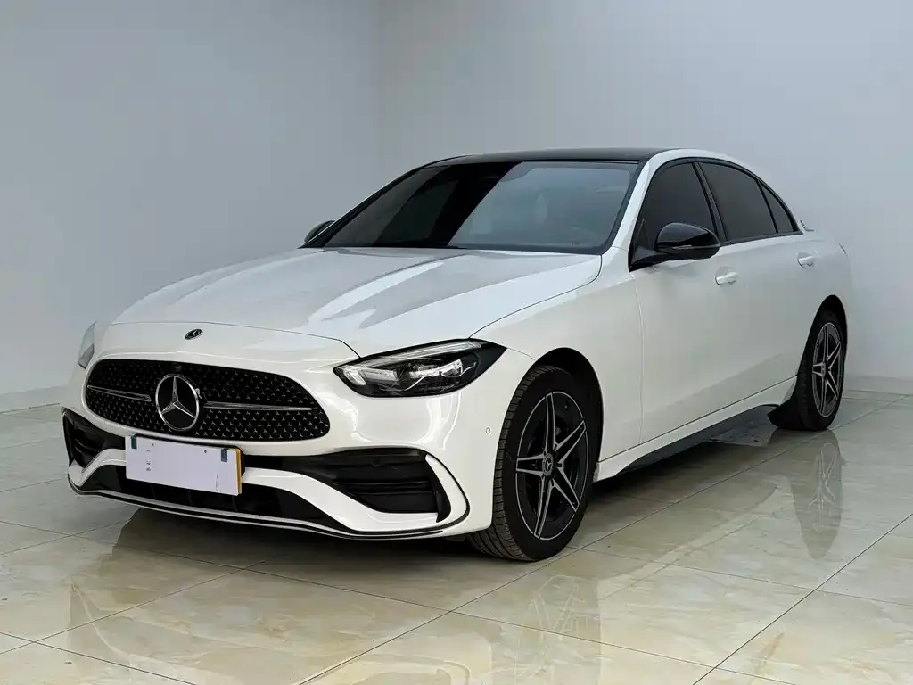 Mercedes-Benz C-Class — фото 1