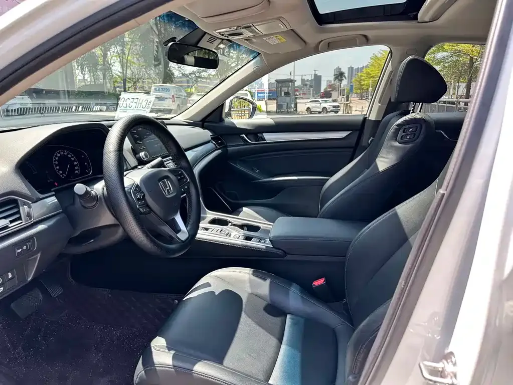 Honda Accord — фото 3