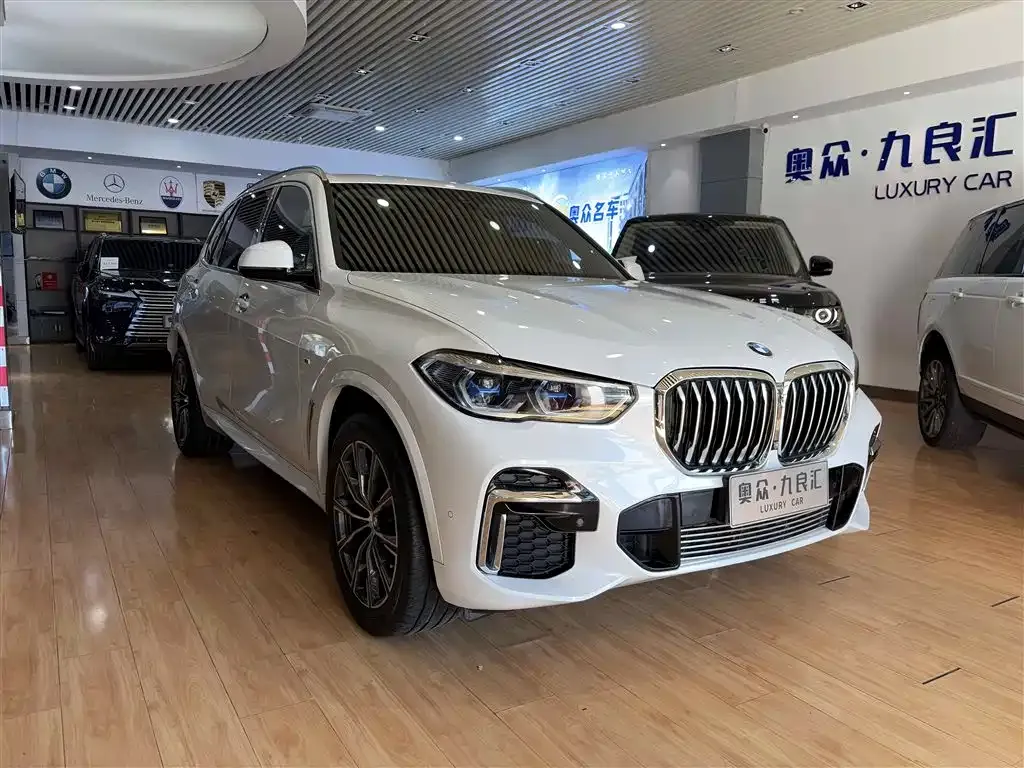 BMW X5 — фото 1