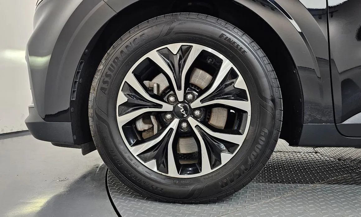 Kia Carnival — фото 10
