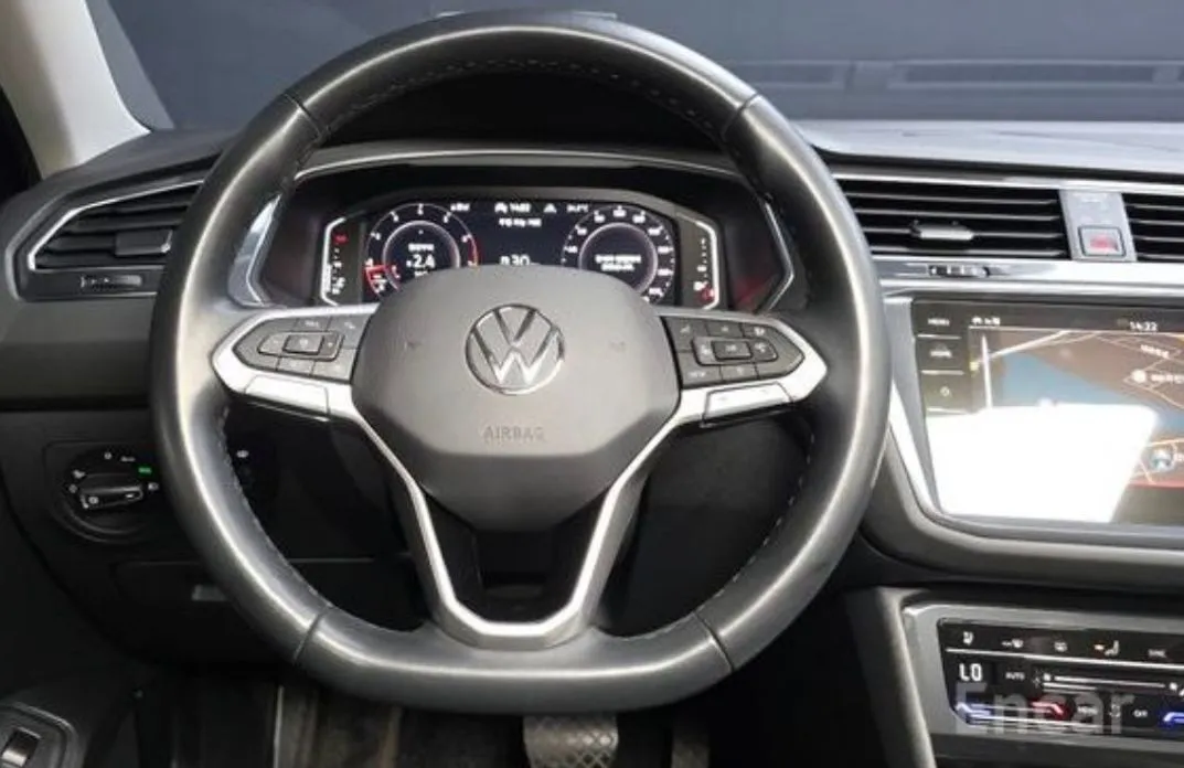 Volkswagen Tiguan — фото 4
