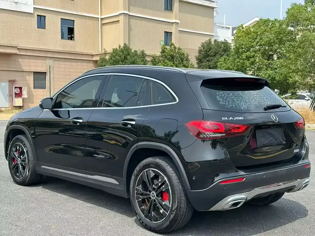 Mercedes-Benz GLA — фото 7
