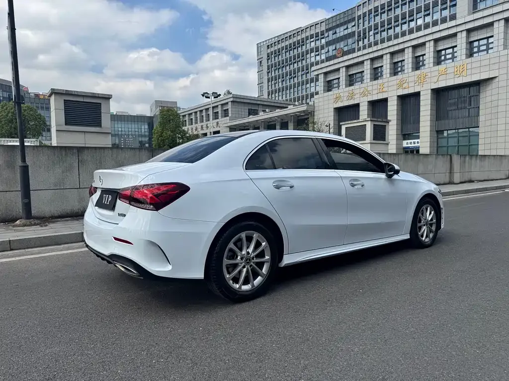Mercedes-Benz A-Class — фото 5