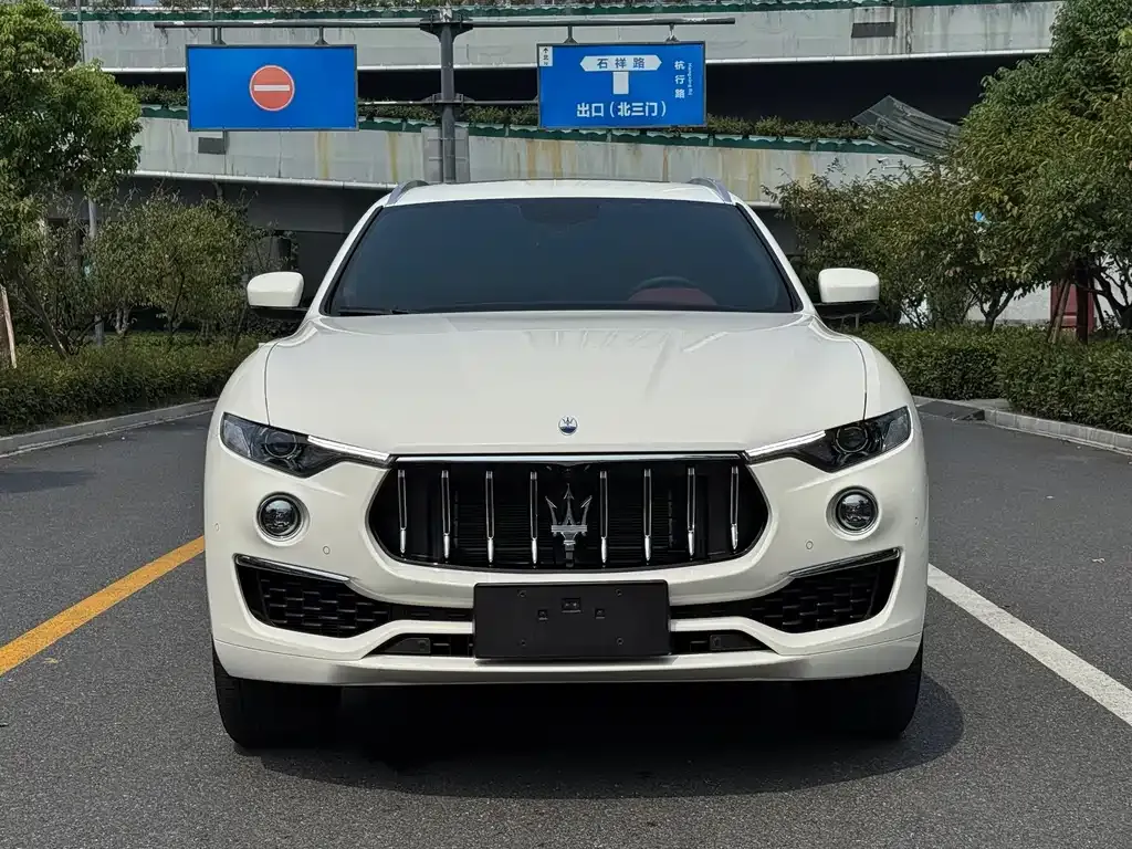 Maserati Levante — фото 7