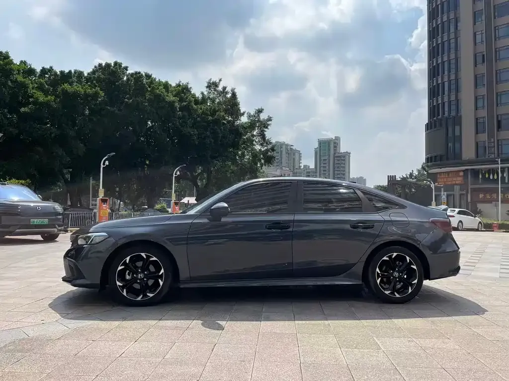 Honda Civic — фото 9