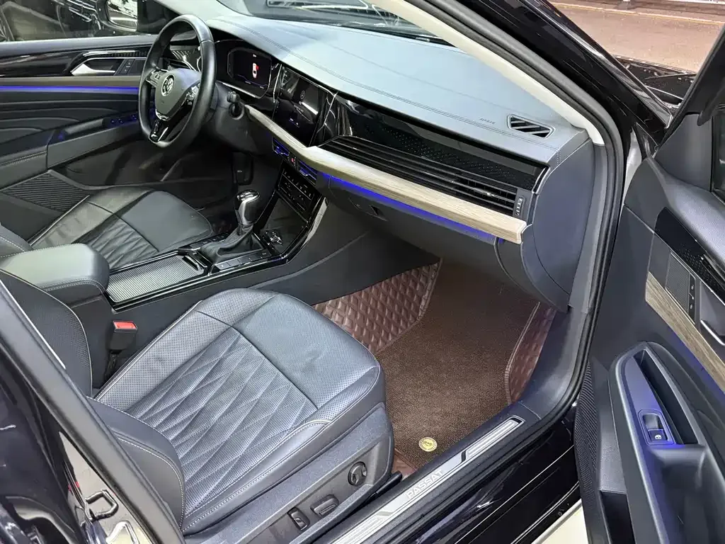 Volkswagen Passat — фото 10