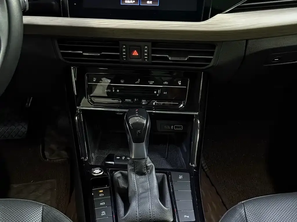 Volkswagen Passat — фото 9