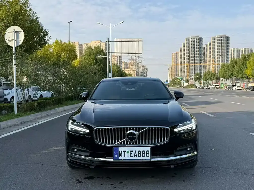 Volvo S90 — фото 3
