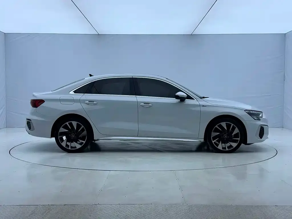 Audi A3 — фото 6