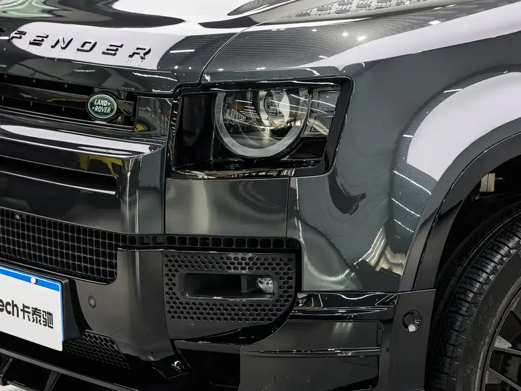 Land Rover Defender — фото 9