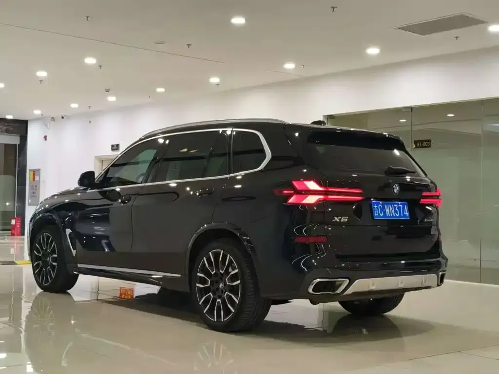 BMW X5 — фото 2