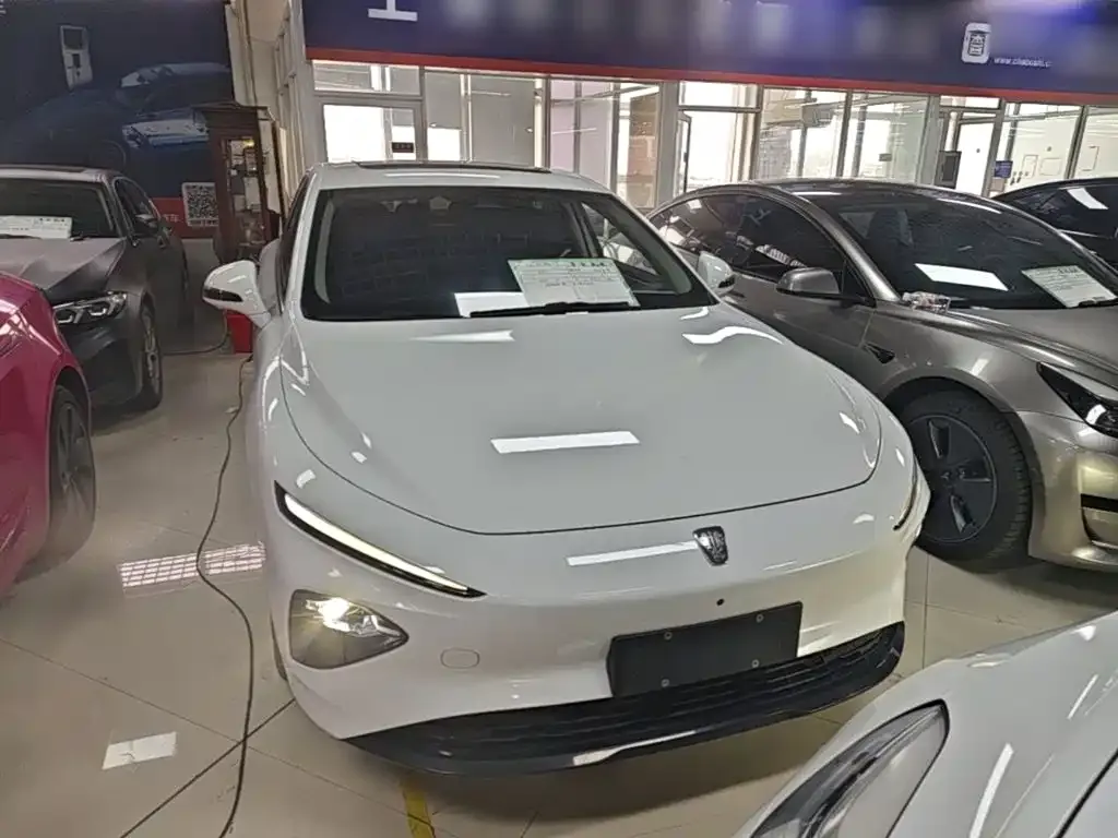 Roewe D7 — фото 1