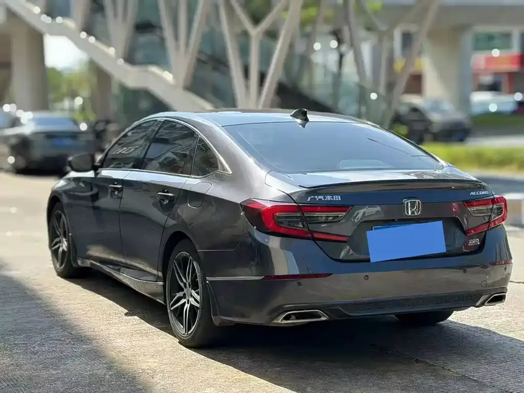 Honda Accord — фото 4