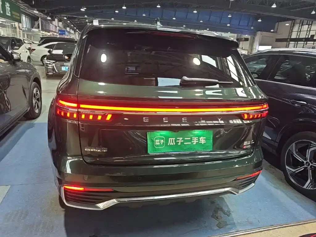 Geely Xingyue L — фото 9