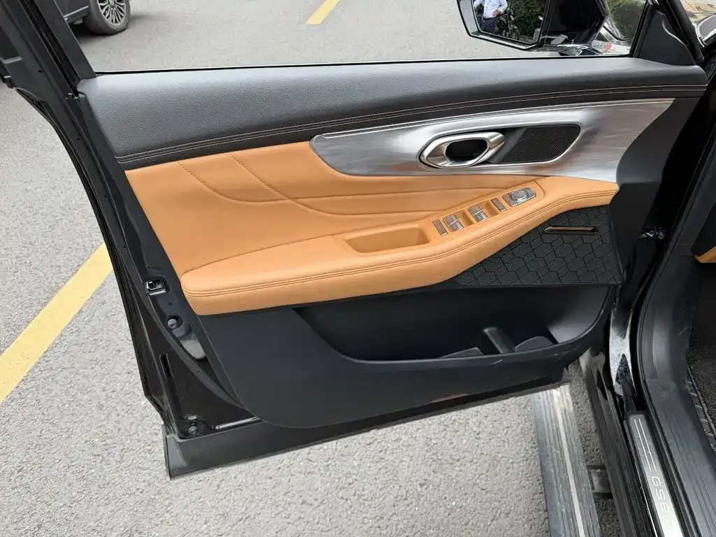GAC Motor Trumpchi GS8 — фото 2