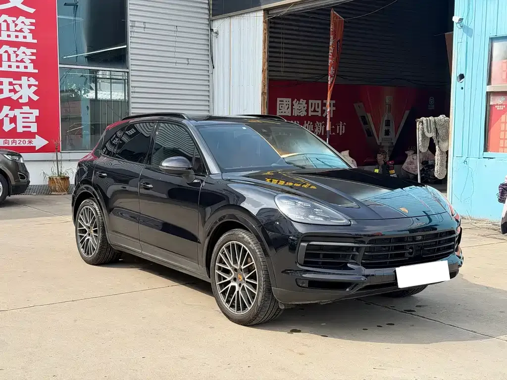 Porsche Cayenne — фото 10