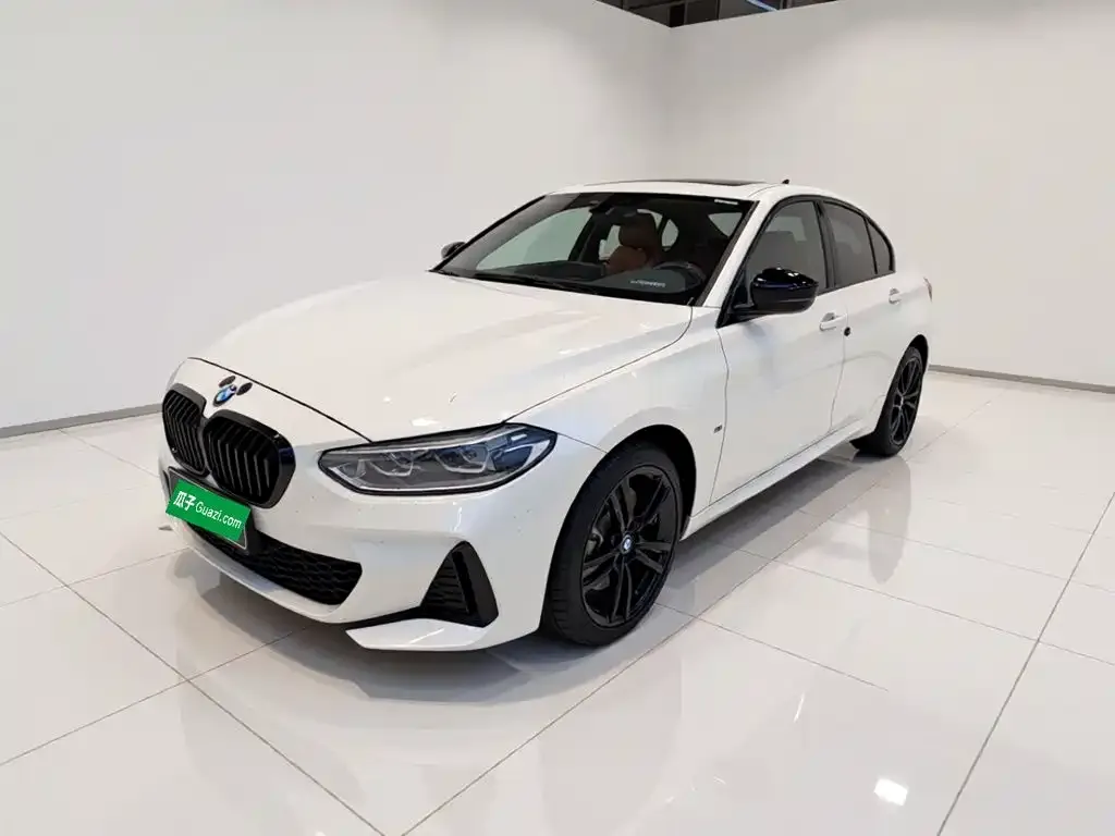 BMW 1 Series — фото 1