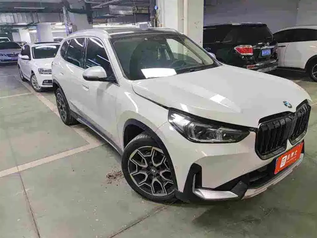 BMW X1 — фото 1