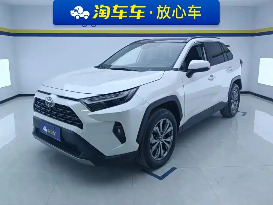 Toyota RAV4 — фото 1