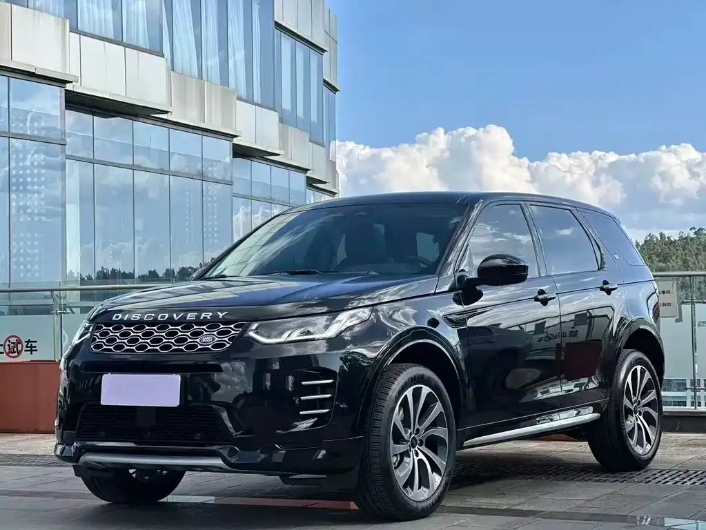 Land Rover Discovery Sport — фото 1