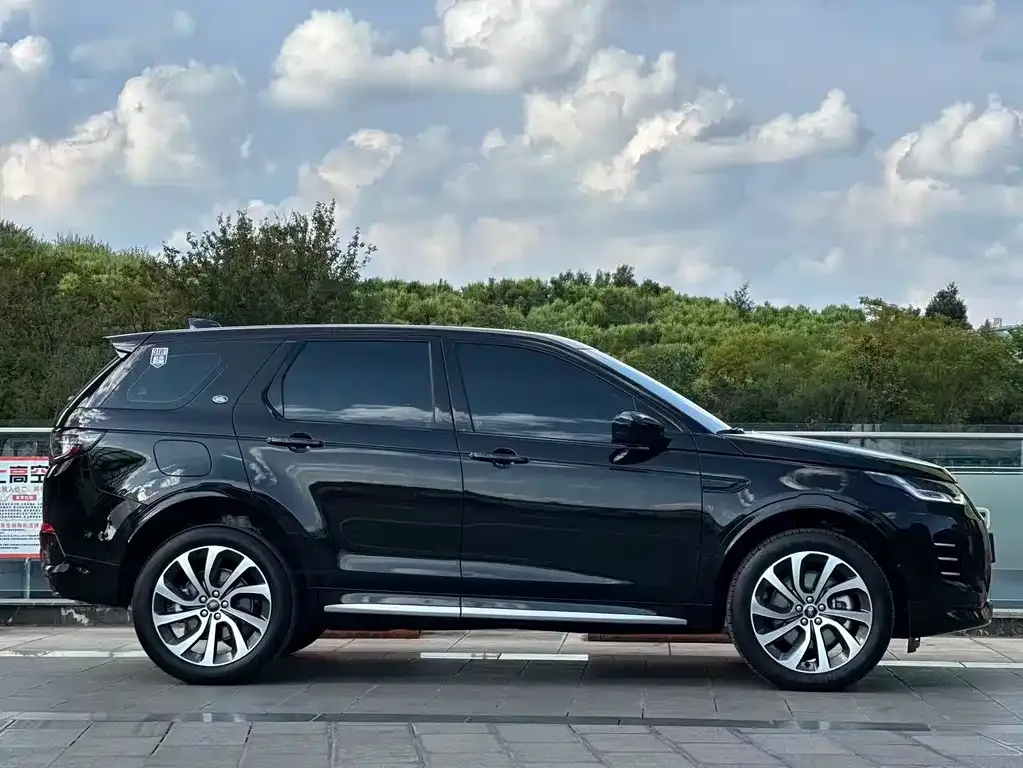 Land Rover Discovery Sport — фото 2
