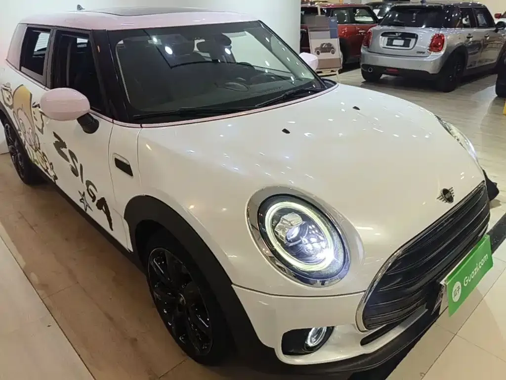 MINI Clubman — фото 6