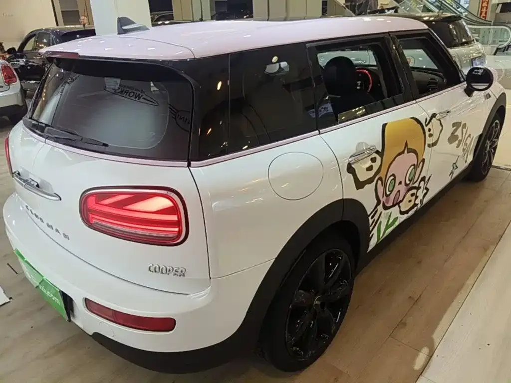 MINI Clubman — фото 3