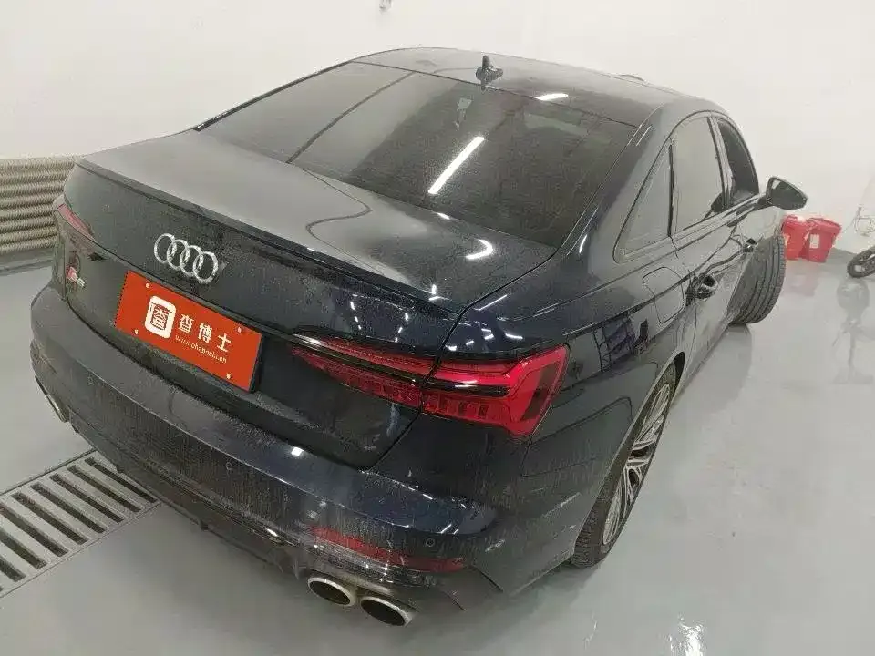 Audi S6 — фото 2