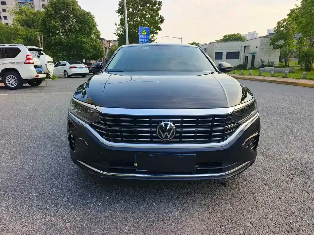 Volkswagen Passat — фото 8