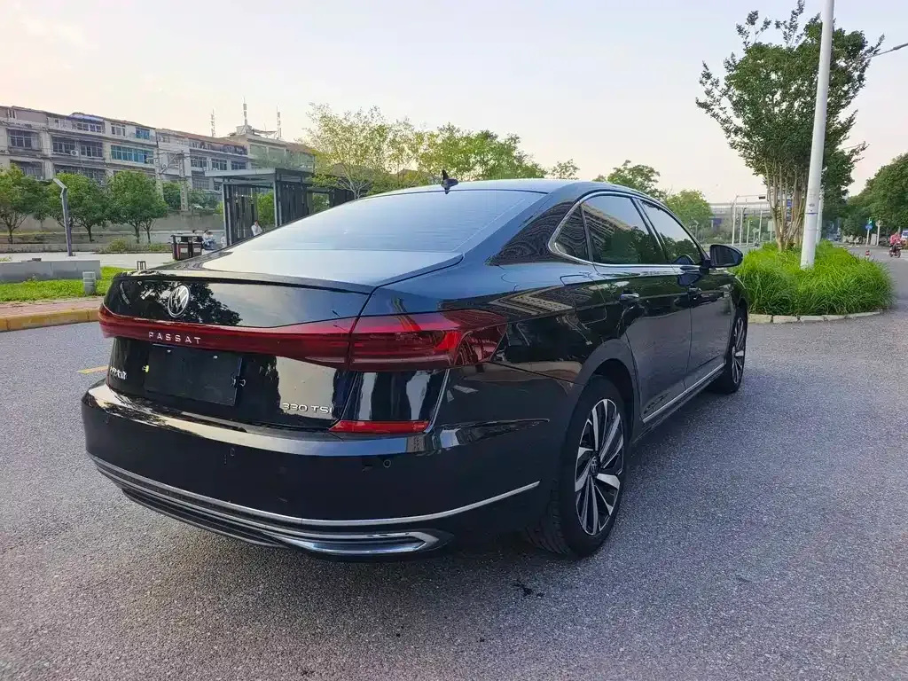 Volkswagen Passat — фото 3