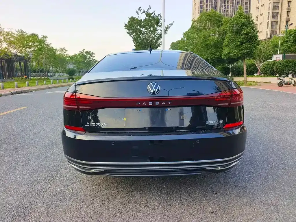 Volkswagen Passat — фото 5