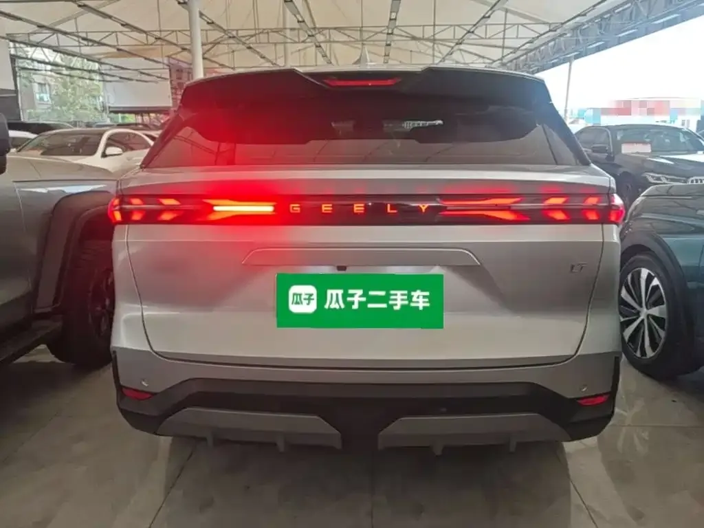 Geely Galaxy L7 — фото 2